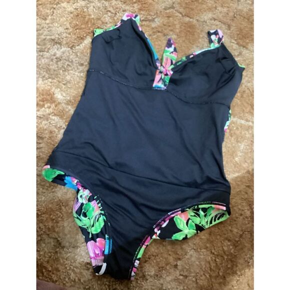 Catalina Floral Print One Piece Swimsuit M - Picture 6 of 6